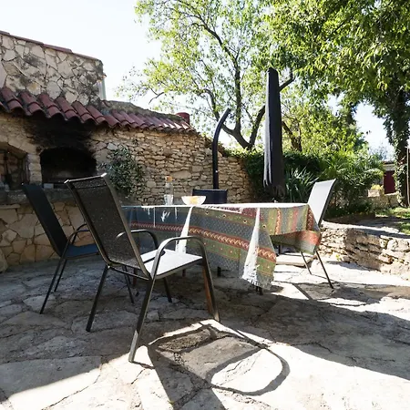 Vrcevan Holiday home *